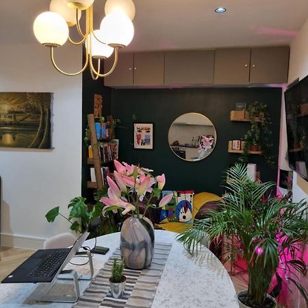 Bright Spacious Apartment In The Park London Bagian luar foto