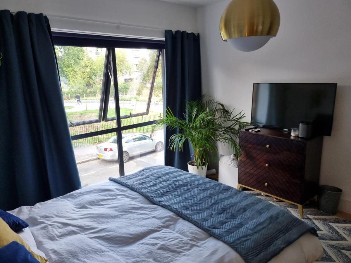 Bright Spacious Apartment In The Park London Bagian luar foto