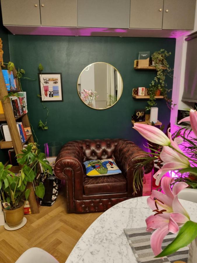 Bright Spacious Apartment In The Park London Bagian luar foto